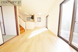 物件情報*。広々としたお庭付き♪アイデア次第でおうち時間もさらに楽しめそうですね！