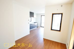 ｡:物件情報❁*小学校、コンビニが徒歩10分圏内♪内外装リフォーム済み！